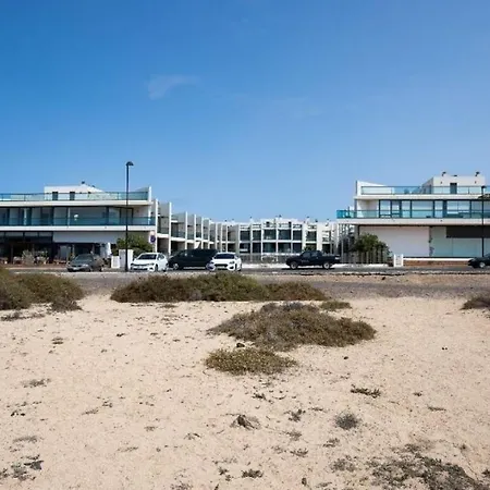 Nautilus Sea View Apartment *